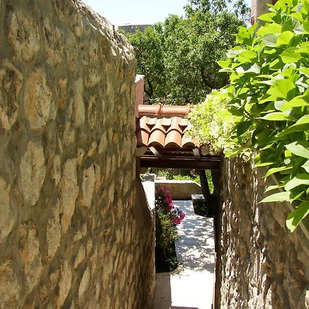 Apartments Benussi Dubrovnik Bagian luar foto