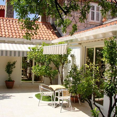 Apartments Benussi Dubrovnik Bagian luar foto
